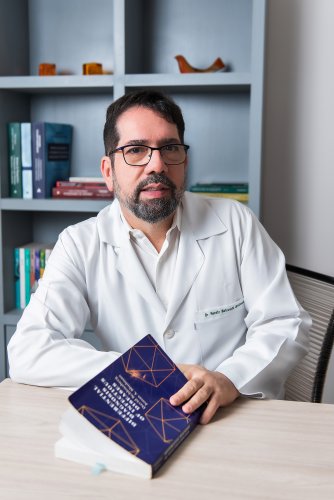 Dr. Renato_Grinbaum.jpg